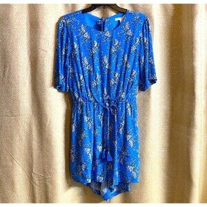 Chelsea & Violet Open Back Short Sleeve Blue Floral Romper Sz M New